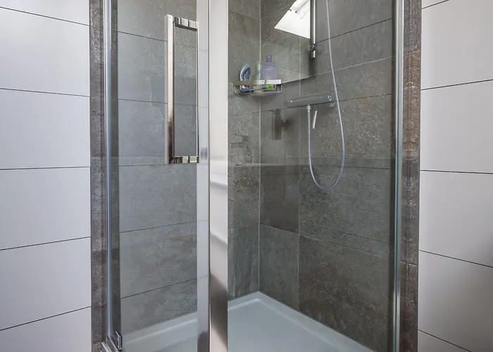 فندق مبيت وإفطار Rene's 4*