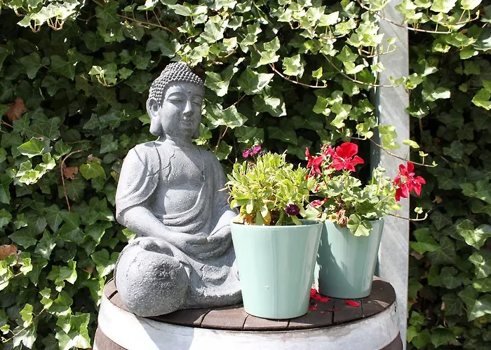 Rene's فندق مبيت وإفطار 4*